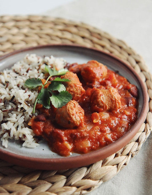 Rougail saucisse : un feu d'artifice de saveurs créoles